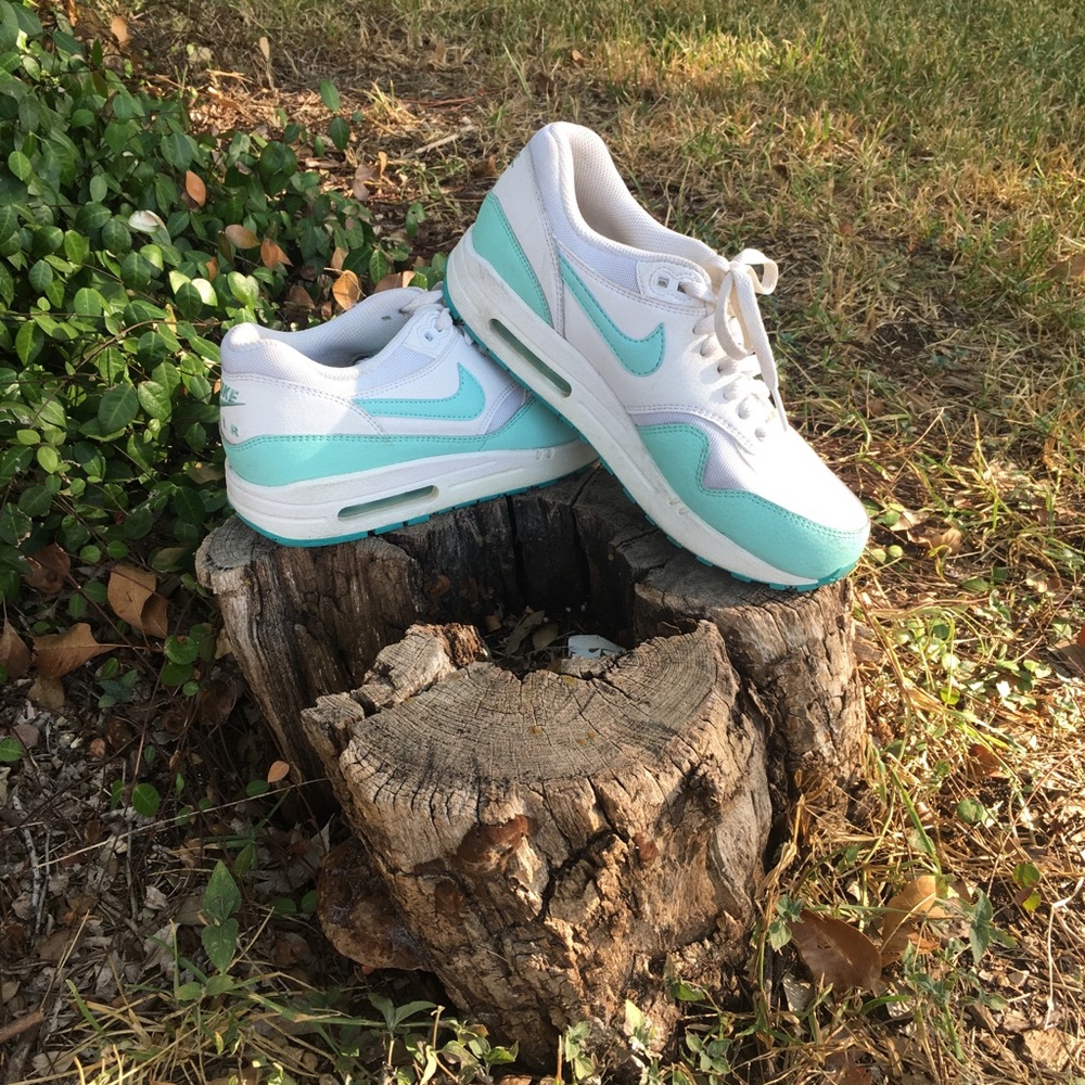 Nike shoes